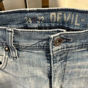 Devil dog jeans. 34x32 straight slim fit